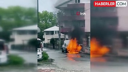 Park Halindeki Otomobil Alevlere Teslim Oldu