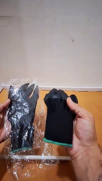 Garden Gloves with Claws for Digging and Planting