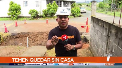 Socavón por fallas en construcción amenaza residencias en Jardines de Cabra