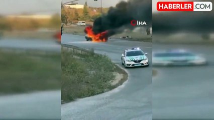 Seyir Halindeki Otomobil Alev Alev Yandı