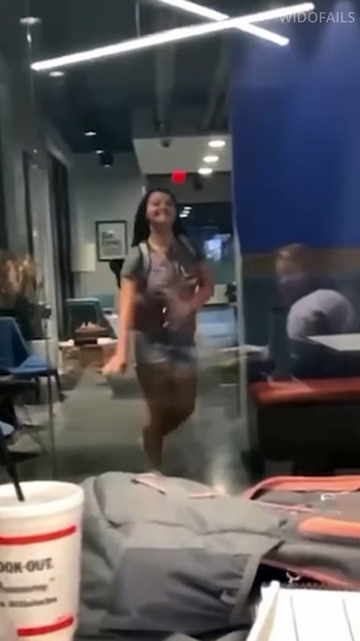 GIRL FAILS #shorts #22  #funny #girl #girlfails  #memes #funnyclips #failscompilation #girls  #funny