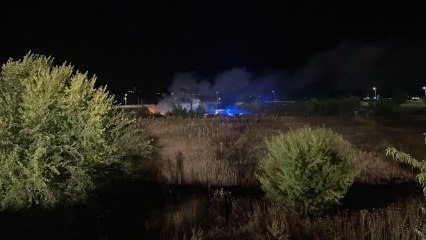 Imágenes de la furgoneta ardiendo en plena autovía en Valladolid