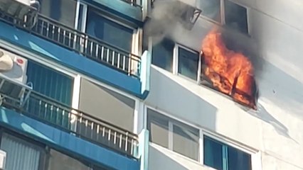 대학병원·아파트 화재 잇달아...수백 명 대피 / YTN