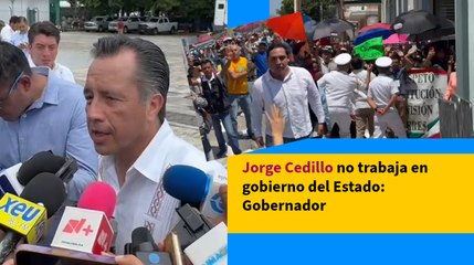Rechaza gobernador de Veracruz que trabajador de gobierno tirara botella de agua al presidente