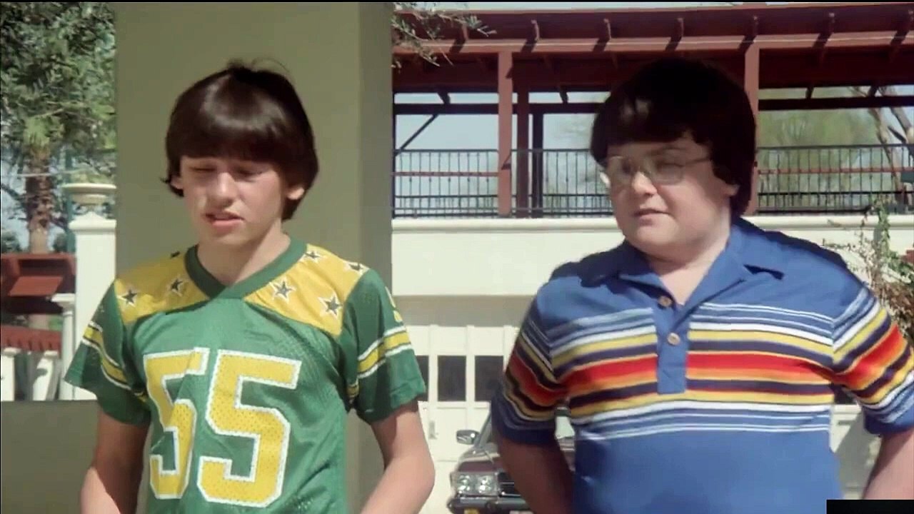 Private Lessons (1981) Movie Explained in Hindi _ Summer with the Dutch Maid(720P_HD)