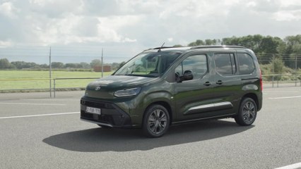2024 Toyota PROACE City L1 BEV Design in Urban Khaki