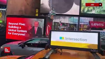 Cumhurbaşkanı Erdoğan’ın Dünya Beşten Büyüktür sözü New York sokaklarında görüldü