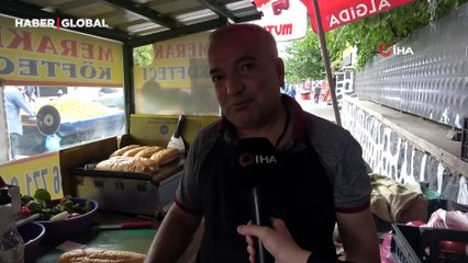 Kemal Sunal'dan esinlendi, 'Meraklı köfteci' açtı: Herkesi repliklerle karşılıyor