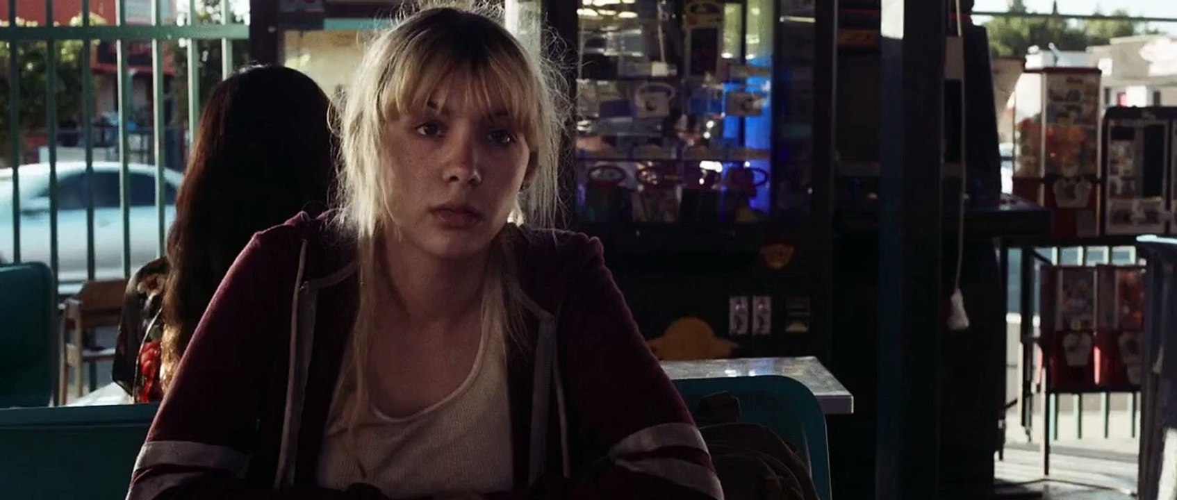 A group of homeless teenagers in Los Angeles struggle to find themselves HD ( Drama )