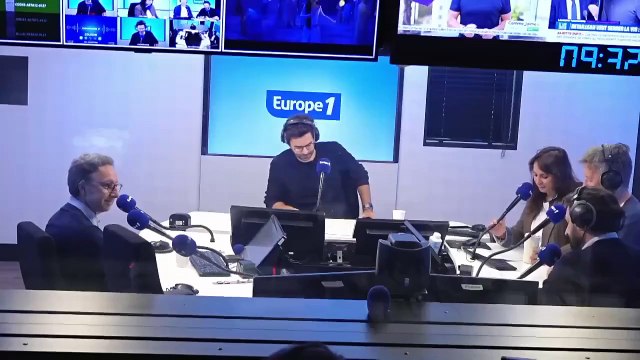 Jean-Luc Lemoine : «Un seul métier ne suffit plus, maintenant il faut être coiffeur et proctologue !»