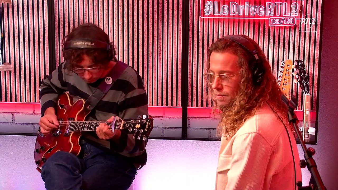 LIVE - Julien Doré- interprète "Nous" dans #LeDriveRTL2 (26/09/24)