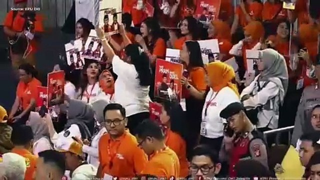 Mandra Antar Bang Doel dan Pramono Anung ke KPU Naik Opelet