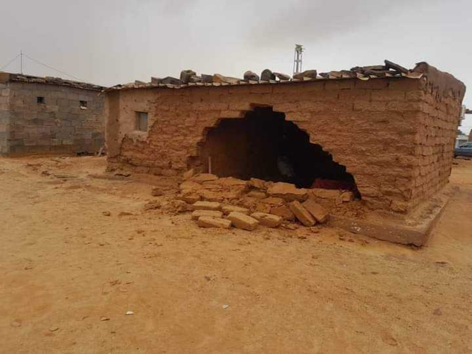Las lluvias arrasan campos de refugiados saharauis en Tinduf (Argelia)