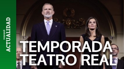 Скачать видео: Los reyes presiden la apertura de temporada del Teatro Real