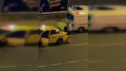 Başakşehir'de taksici ile yolcu birbirine girdi!