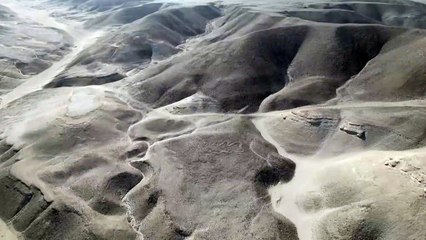 Pesquisa japonesa descobre mais 303 geoglifos no deserto peruano