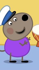 A Very Loud Pirate Present #shorts #peppapig