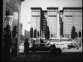 Woman on the Run (1950)