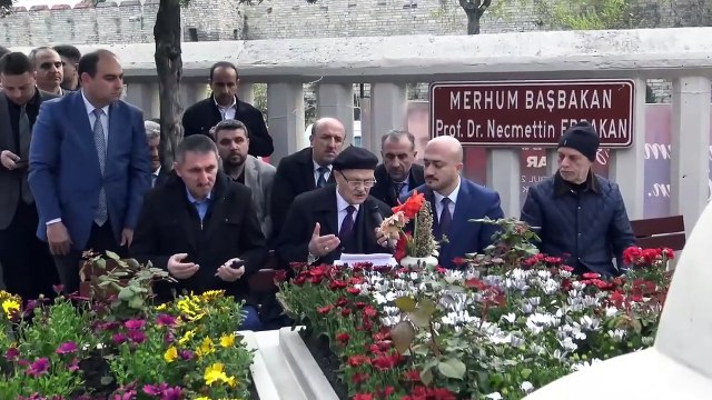Erbakan’ın Makamında 2023 Ramazan Bayramı Duası ve Kurtuluş Mesajı