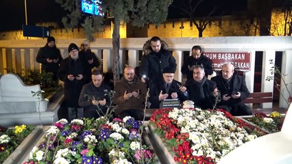 Üstadımızın Regaib Gecesinde ERBAKAN'IN MAKAMINDA KUVAY-I MİLLİYE DUASI