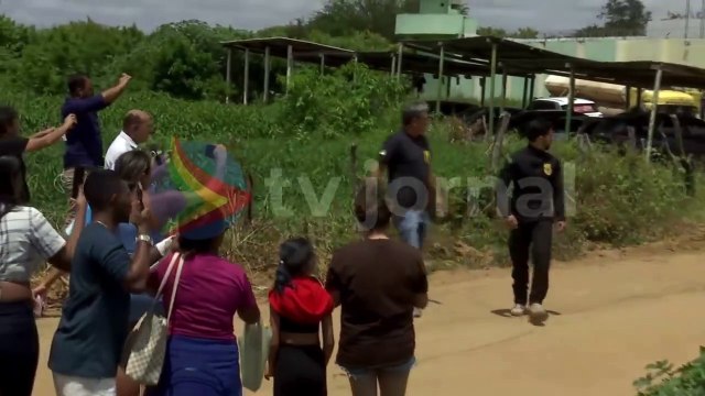 Veja o momento em que Deolane Bezerra deixa a Colônia Penal Feminina de Buíque