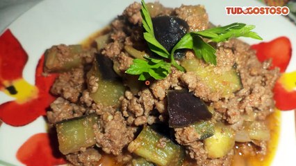 Guisado prático de berinjela com carne moída