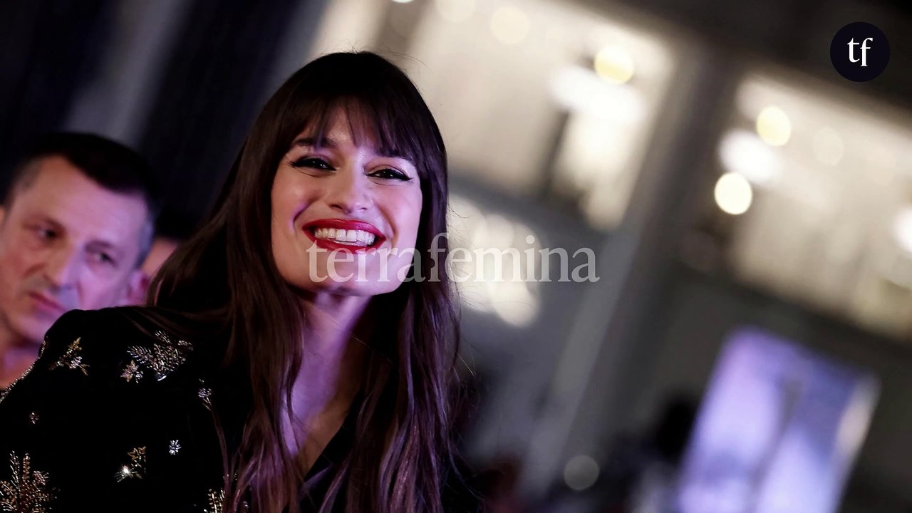 "Depuis que je suis maman, je comprends mieux ma propre mère", témoigne Clara Luciani