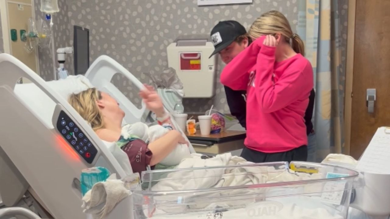 Promise of togetherness: Elder siblings' eager anticipation of life with baby brother