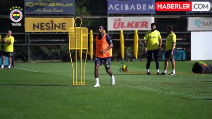 Video herunterladen: Bomba iddia! İrfan Can Kahveci ezeli rakibe imza atacak