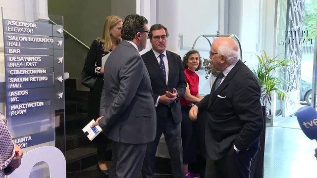 Trabajo ve más constructiva a CEOE tras la reunión de jornada y seguirán negociando