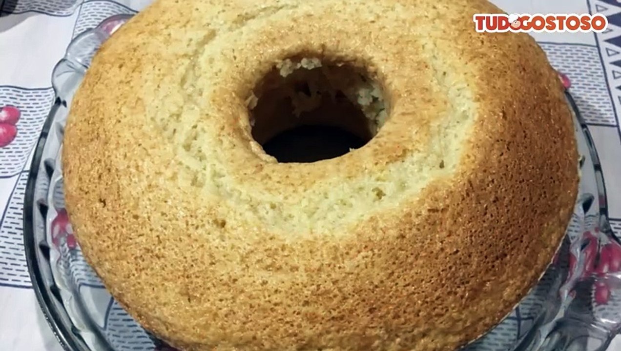 Bolo de coco fácil