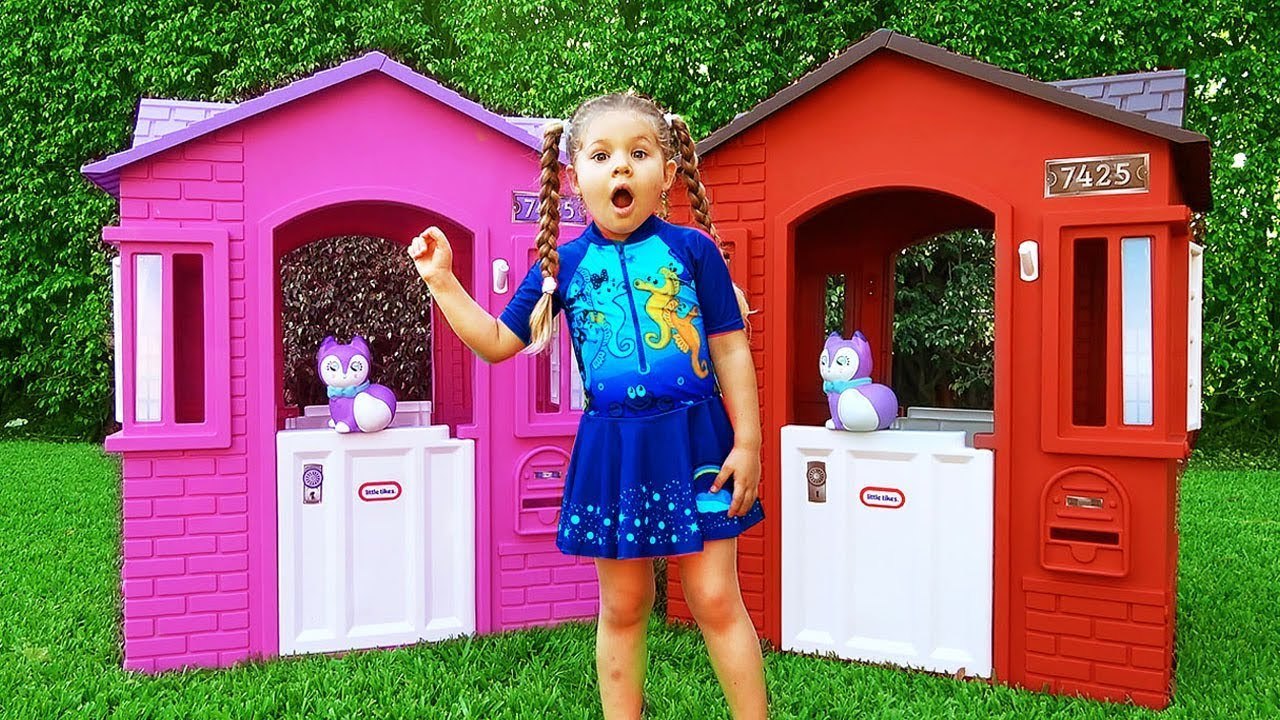 Diana Pretend Play with Toys and Dolls