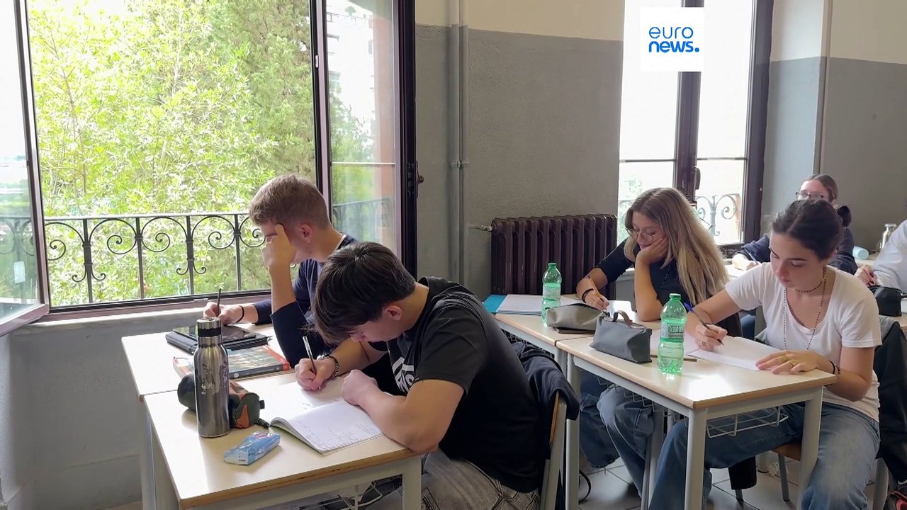 Intelligenza artificiale per migliorare la didattica: il progetto pilota in 15 scuole italiane