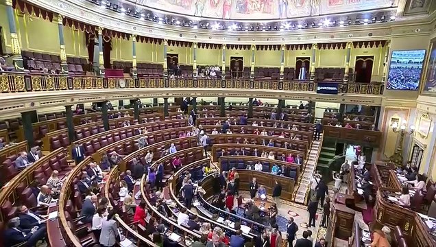 El PP pide elecciones al Gobierno y Montero le replica que sus CC.AA. tampoco tienen mayoría
