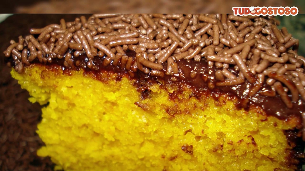 Bolo de cenoura e aveia