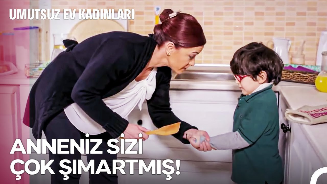Mahallenin Haylazları #15; Çocuk Terbiyesinde Nermin Modeli - Umutsuz Ev Kadınları
