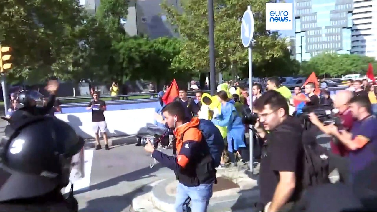Protesters clash with police at Barcelona real estate fair