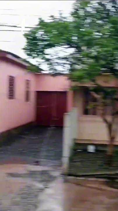 Microexplosão devasta cidade no Sul do RS