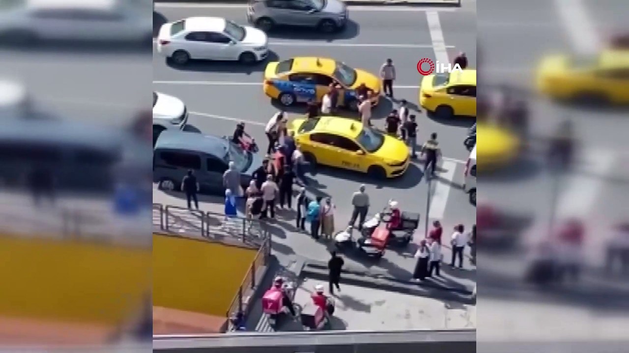 Esenyurt’ta Yol Vermeme Tartışması Kanlı Bitti: Yaya Sürücüyü Bıçakladı