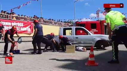 Sivas'ta okulda gerçeğini aratmayan tatbikat