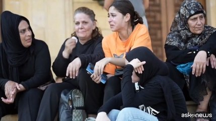 A Beirut libanesi piangono Nasrallah: "Lui non muore, resta tra noi"