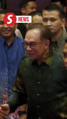'If I have to compromise, there's no point  in me being PM', says Anwar