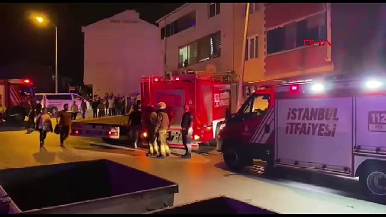 İstanbul-Başakşehir'de 3 çocuk devrilen kamyonetin kasasından düşen malzemelerin altında kaldı