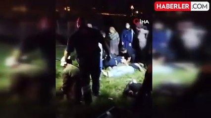 Bingöl'de Minibüs Şarampole Devrildi: 13 Yaralı