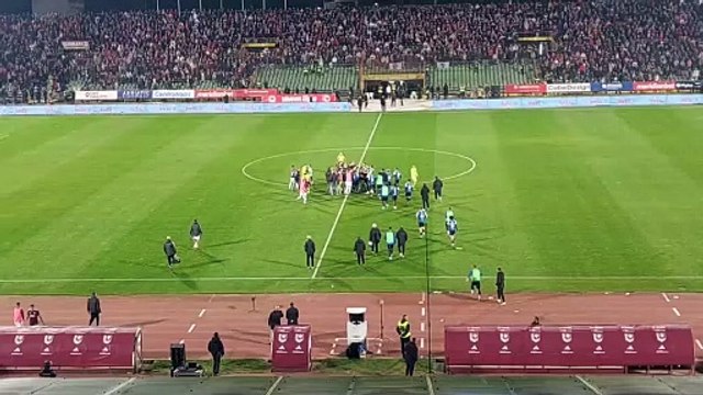Naguravanje igrača nakon utakmice
