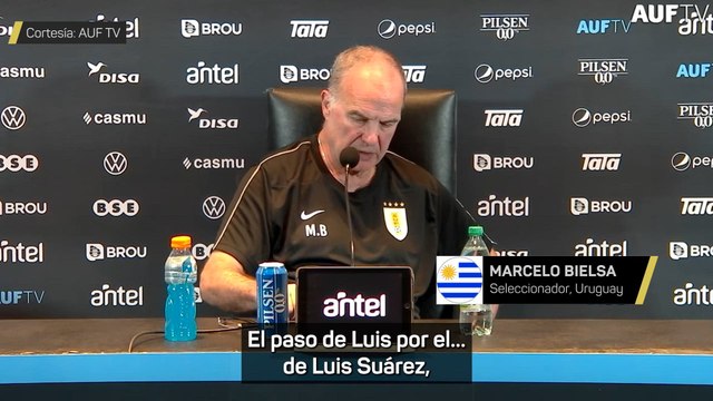 Bielsa explica por qué Luis Suárez es tan bueno: No patea al arco, patea a un lugar del arco