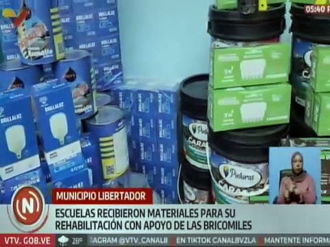 Gobernación de Mérida entrega materiales para la rehabilitación de instituciones educativas
