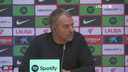 Hans Flick defiende a Iñaki Peña y habla del posible fichaje de un portero