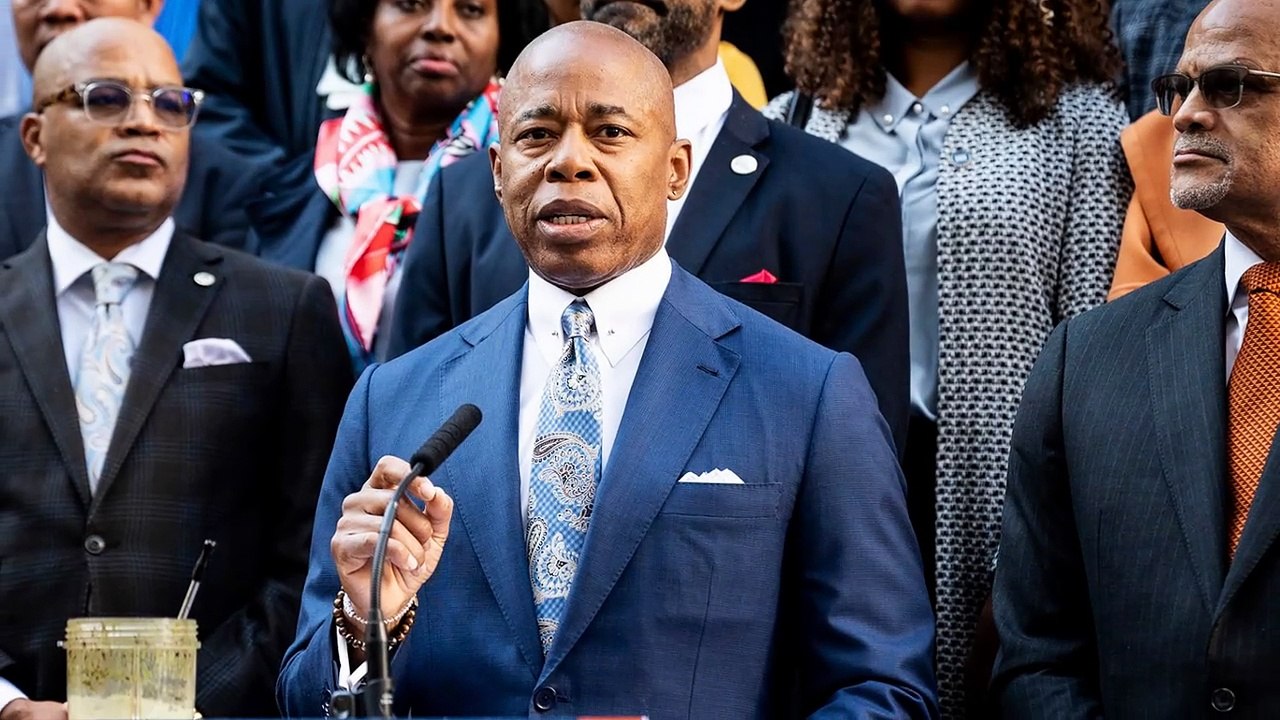 Eric Adams becomes first sitting NYC mayor indicted in historic federal probe — claims feds persecuting him over migrant crisis