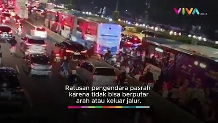 Ratusan Pemotor Terjebak di Jalur Transjakarta